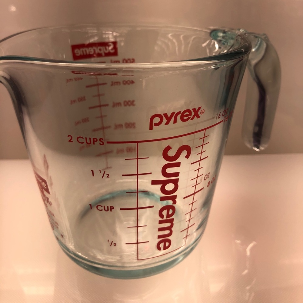 Supreme Pyrex 2-Cup Measuring Cup Limited Edition